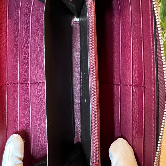 GUCCI Soho Interlocking GG Long Zippy Zip Around Leather Wallet - Picture 8 of 13